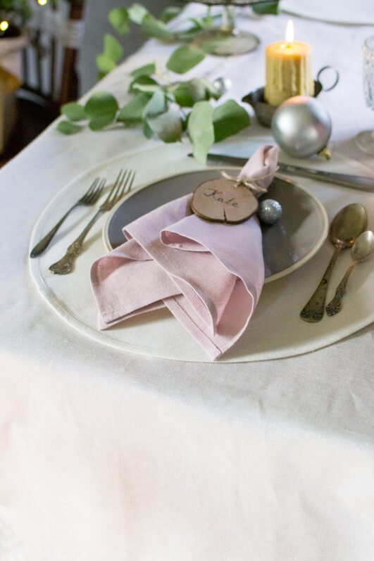Round linen placemats made from two layer of linen and can be used from the both sides. These place mats great to protect Your table from heat.