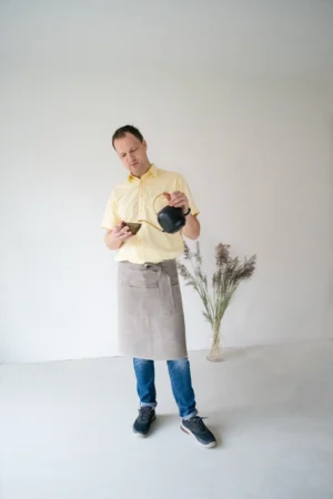 Natural linen unisex waist apron with one big pocket and long straps