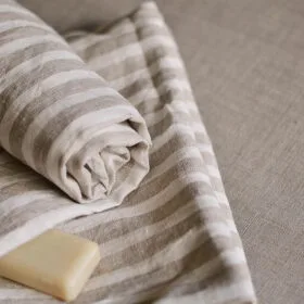 Striped linen bath towels neutral tones. Prewashed towels dries quicly and friendly to Your skin.